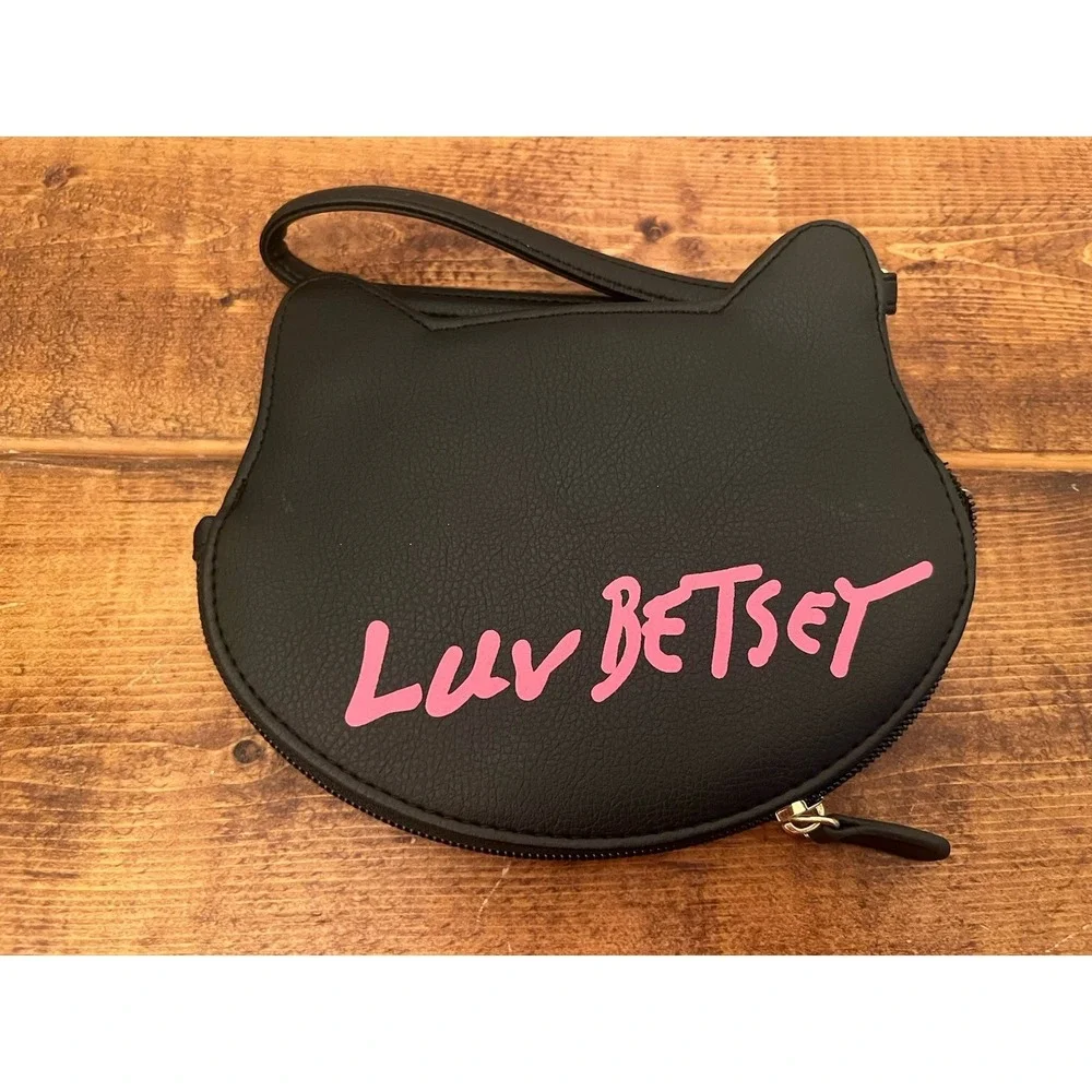 NWOT Betsey Johnson Luv Betsey Black Cat Face With Sunglasses Wristlet Clutch. B